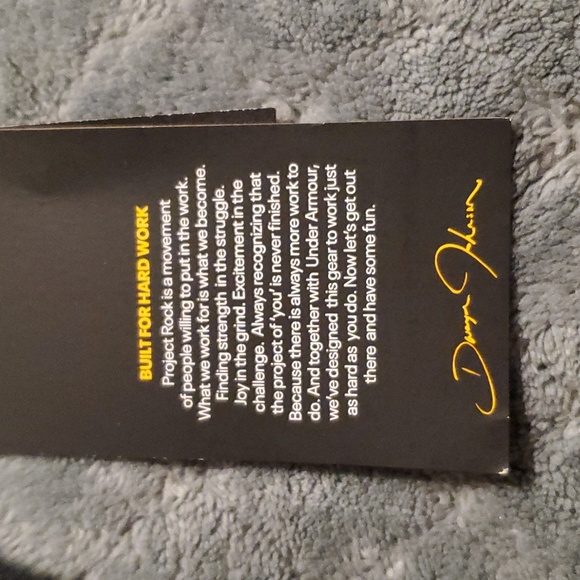 UNDER ARMOUR Women's Rock Vintage Iron Shirt - Picture 9 of 9